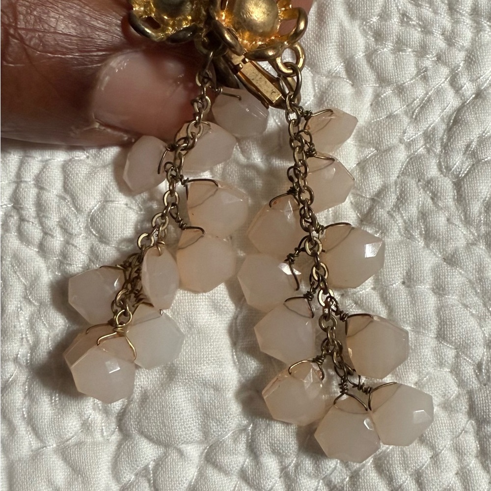 Vintage Elegant Gold and Cream Dangle Earrings